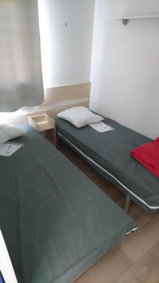 Mobil Home 4 Personnes Tout Confort Port-la-Nouvelle Ngoại thất bức ảnh